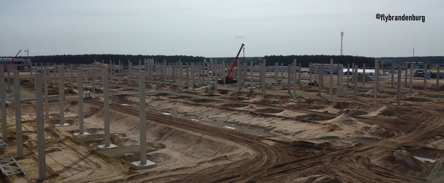 Tesla-Gigafactory-Berlin-body-in-white-1-Sept-2020.jpg